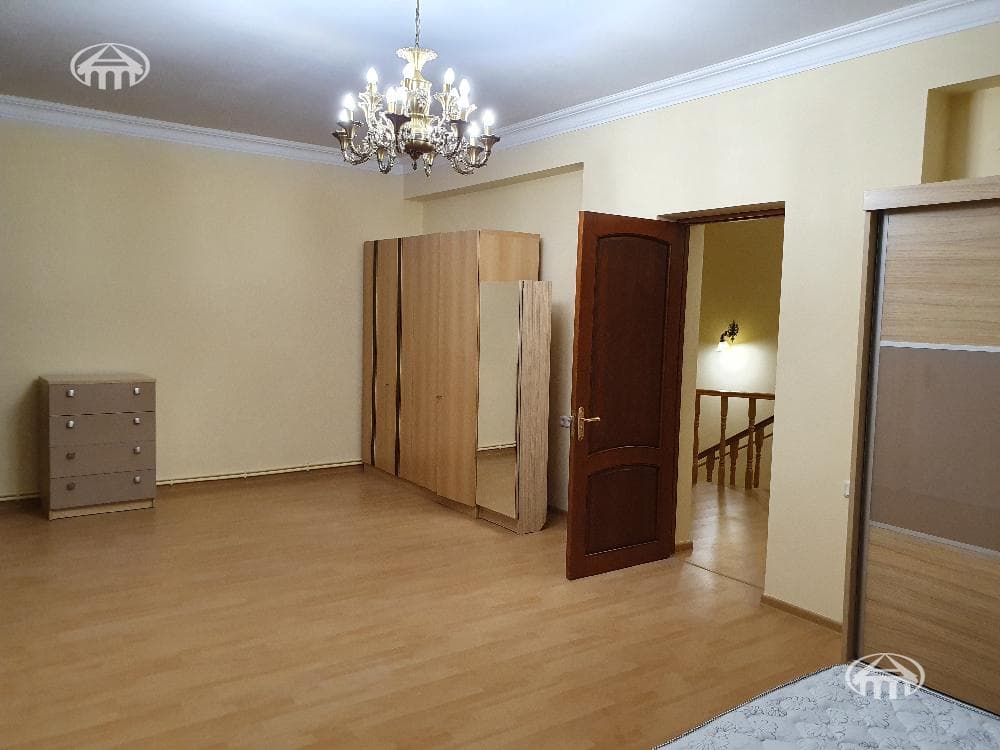 Office · 285 m² · Arabkir