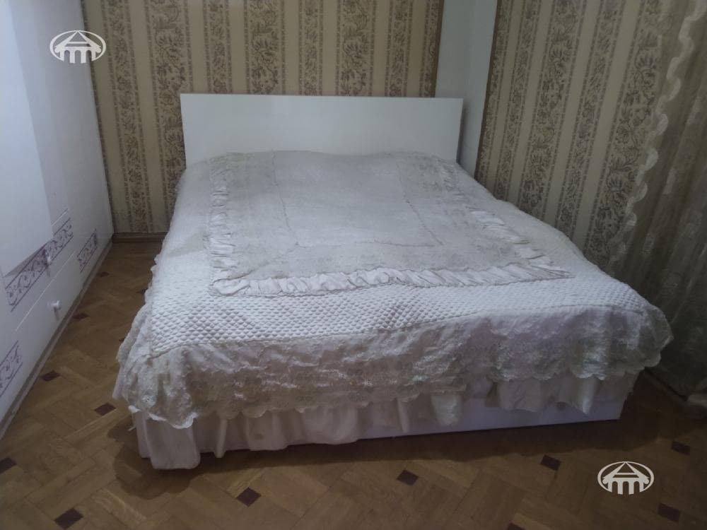 House · 5 rooms · 220 m² · Arabkir