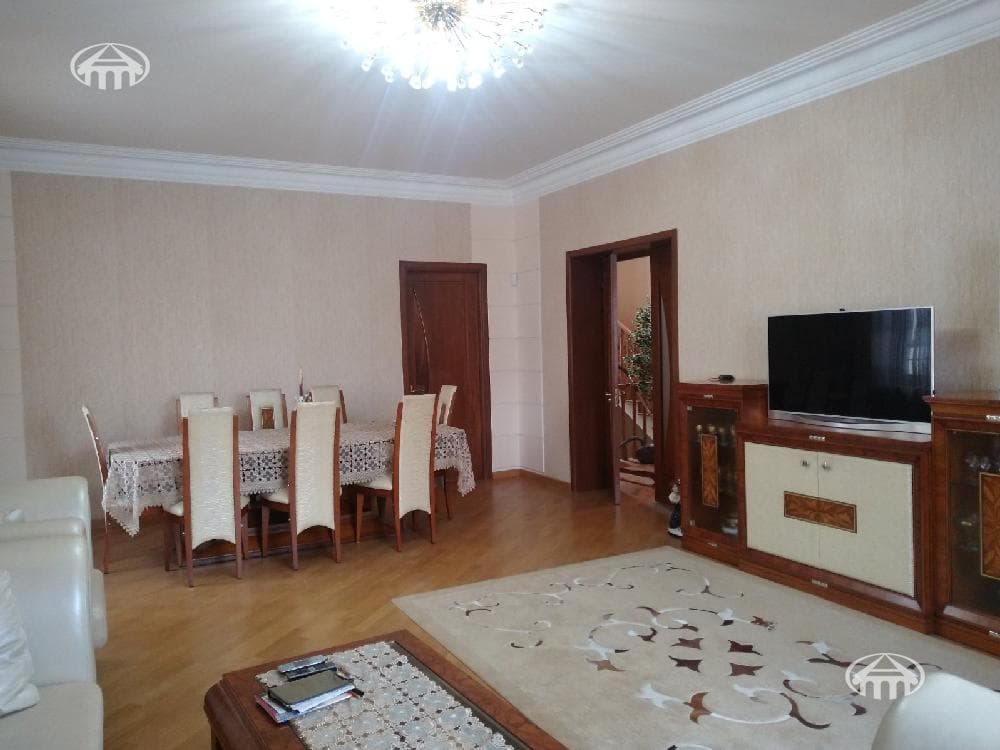Mansion · 6 rooms · 383 m² · Davtashen