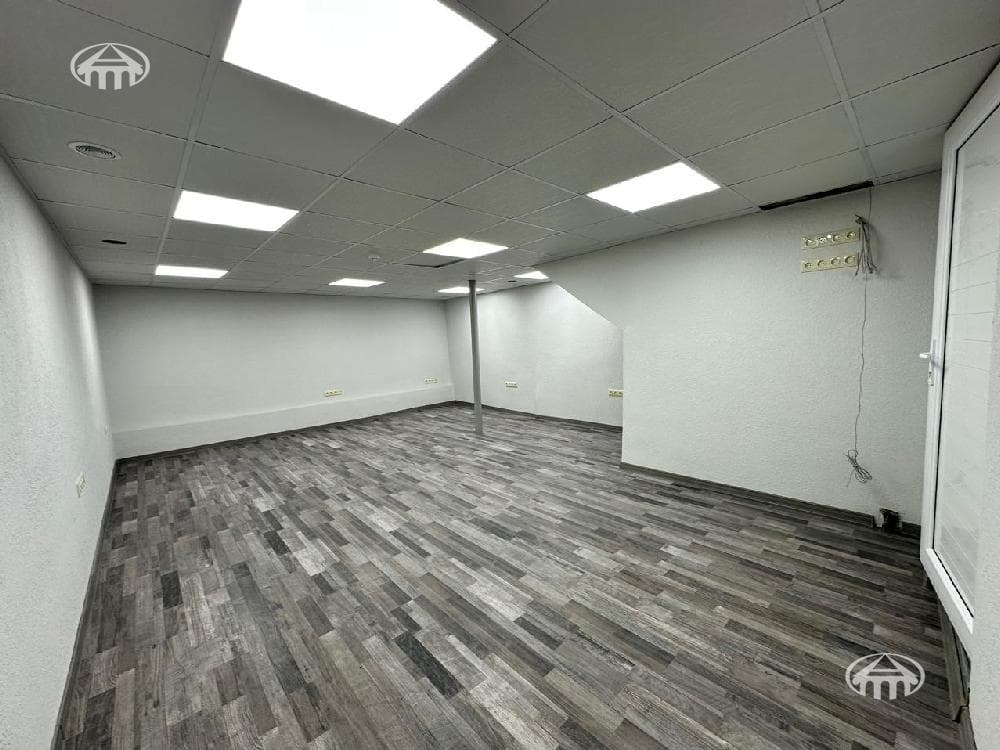 Магазин · 177 м² · Кентрон