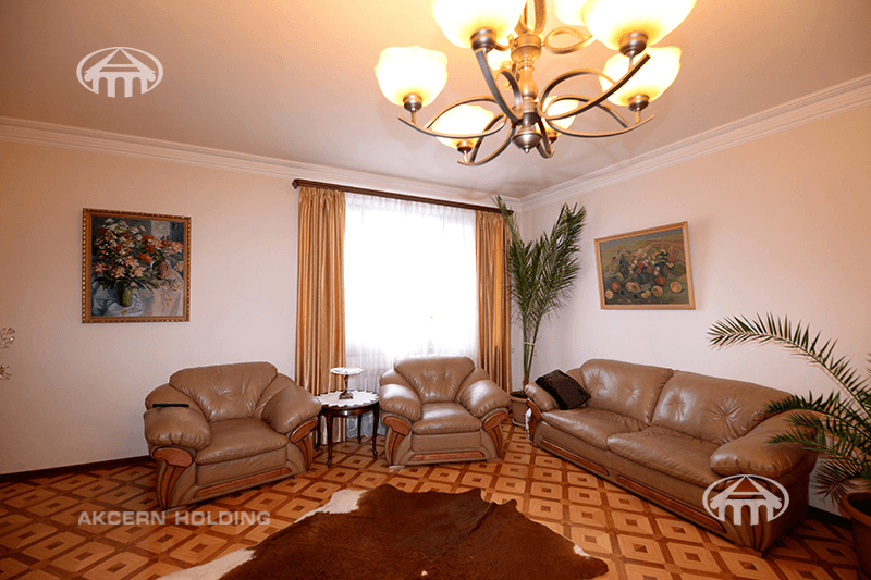 Mansion · 6 rooms · 400 m² · Nor Nork
