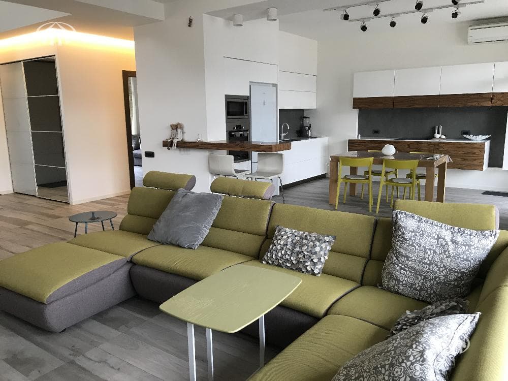Особняк · 6 комн. · 355 м² · Давташен