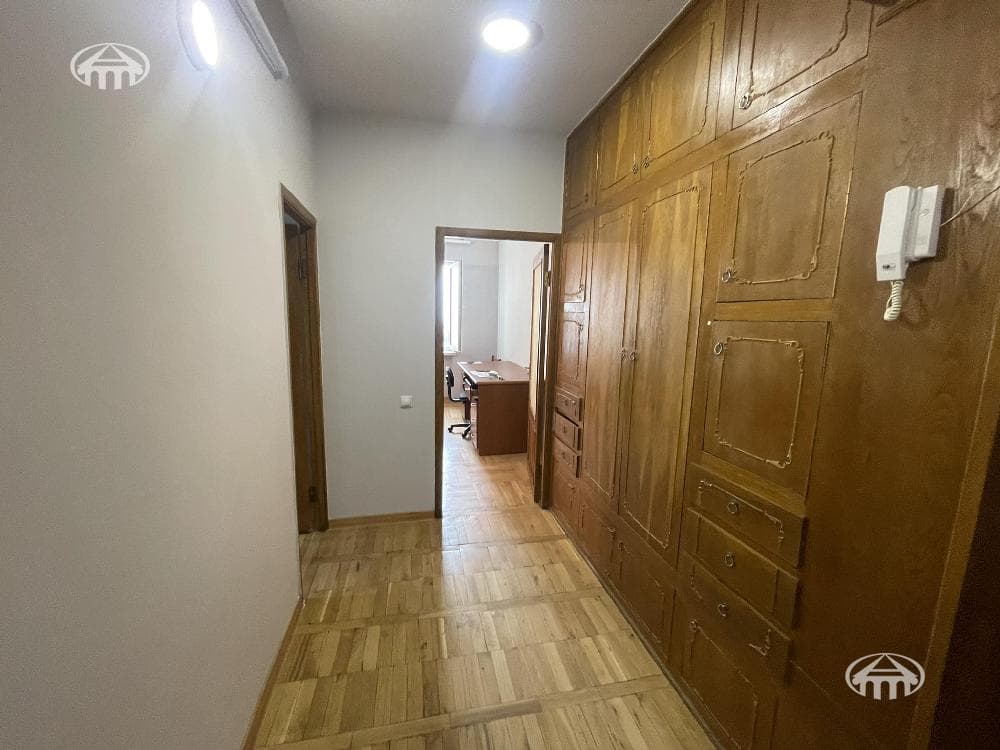 Квартира · 2 комн. · 66 м² · Аджапняк