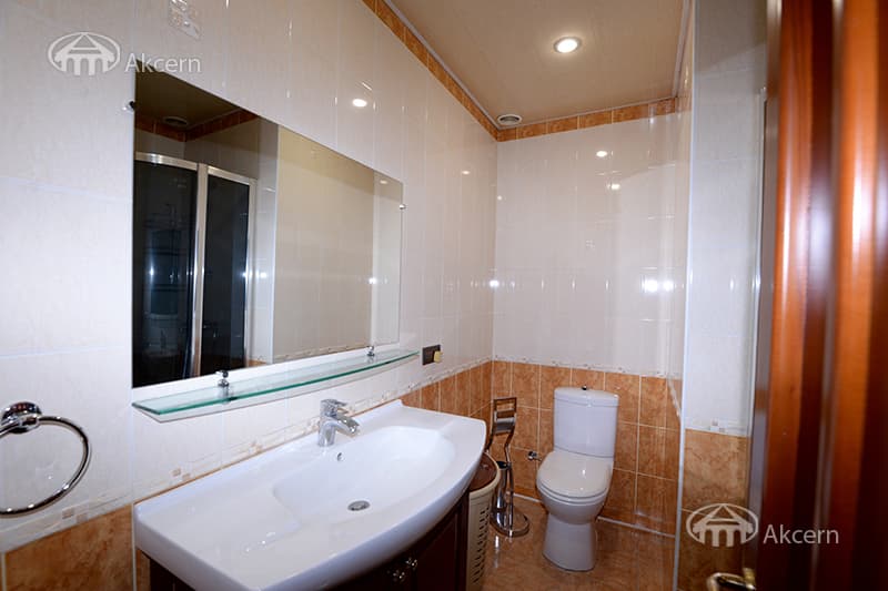 Квартира · 4 комн. · 186 м² · Кентрон