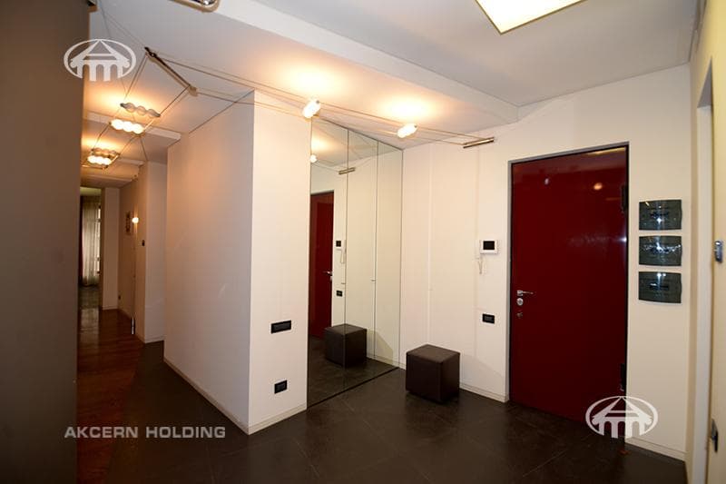Apartment · 4 rooms · 169 m² · Kentron