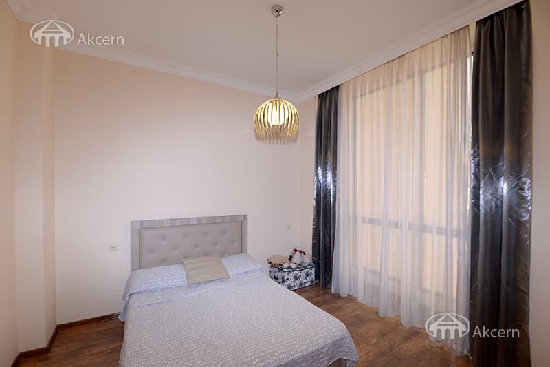 Բնակարան · 3 սեն. · 90 մ² · Կենտրոն — Լուսանկար 27 / 34