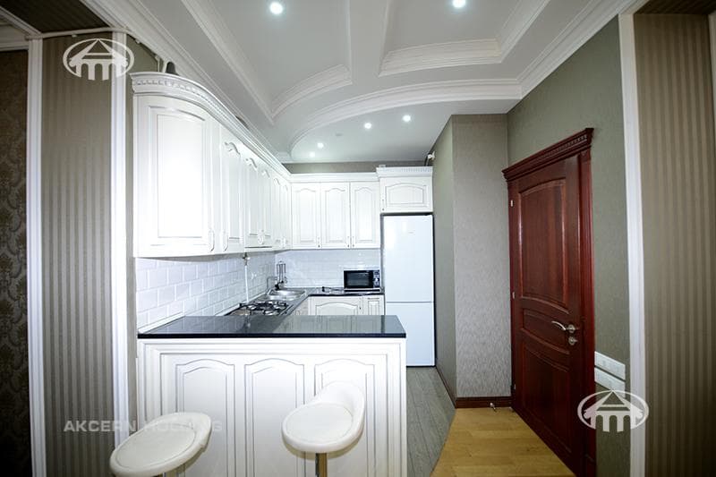Բնակարան · 2 սեն. · 61 մ² · Կենտրոն