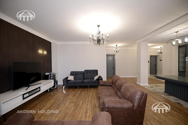 Квартира · 4 комн. · 151 м² · Кентрон