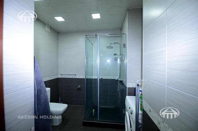 Apartment · 3 rooms · 90 m² · Kentron