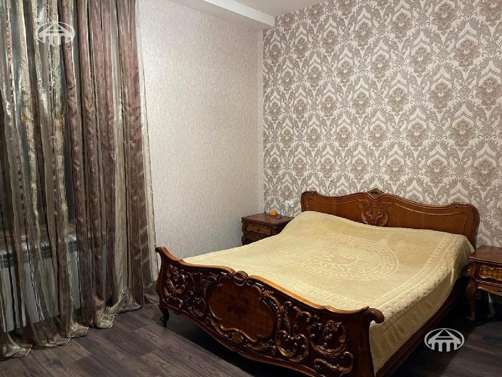 Առանձնատուն · 5 սեն. · 260 մ² · Դավթաշեն