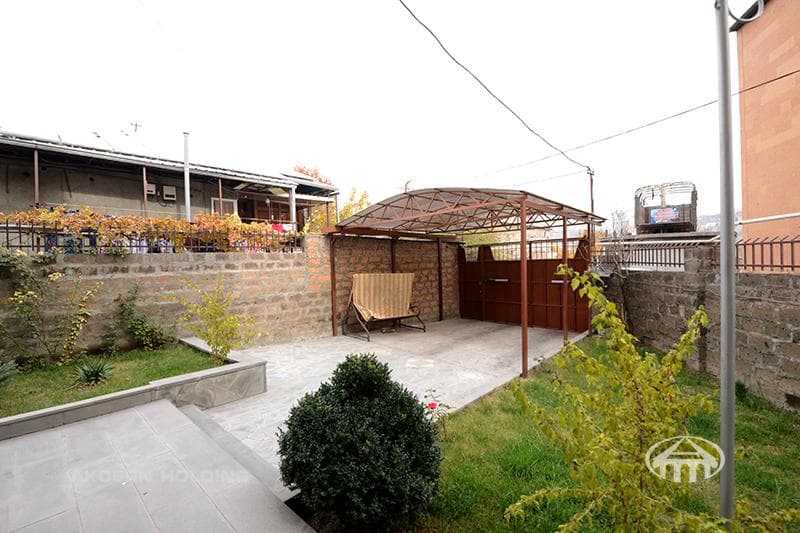 Mansion · 9 rooms · 385 m² · Kanaker-Zeytun