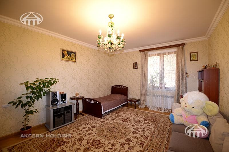 Առանձնատուն · 5 սեն. · 372 մ² · գ․ Առինջ