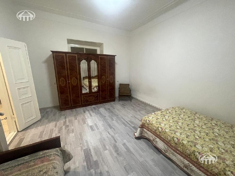 House · 3 rooms · 90 m² · Arabkir