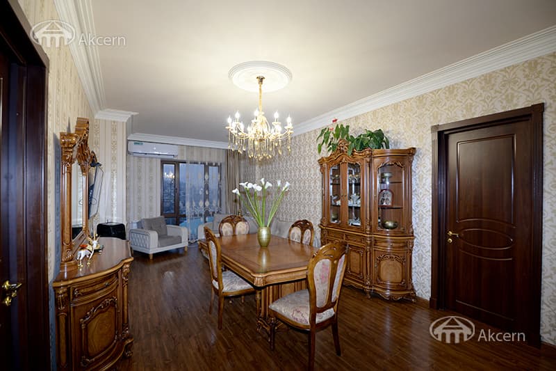 Apartment · 3 rooms · 108 m² · Kentron