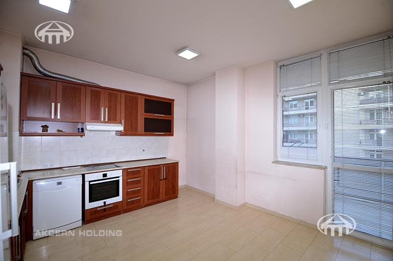 Квартира · 3 комн. · 134 м² · Кентрон