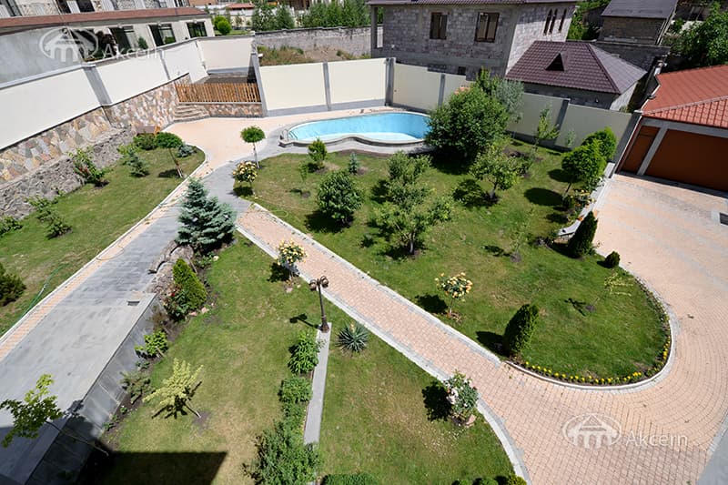 Mansion · 9 rooms · 486 m² · Nork-Marash