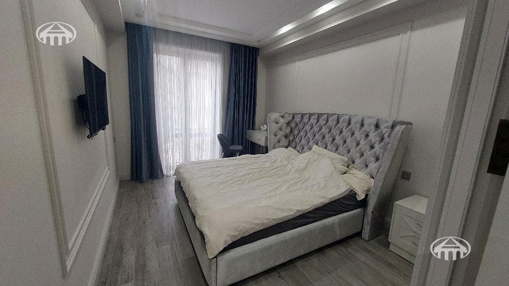 Townhouse · 4 rooms · 300 m² · Avan