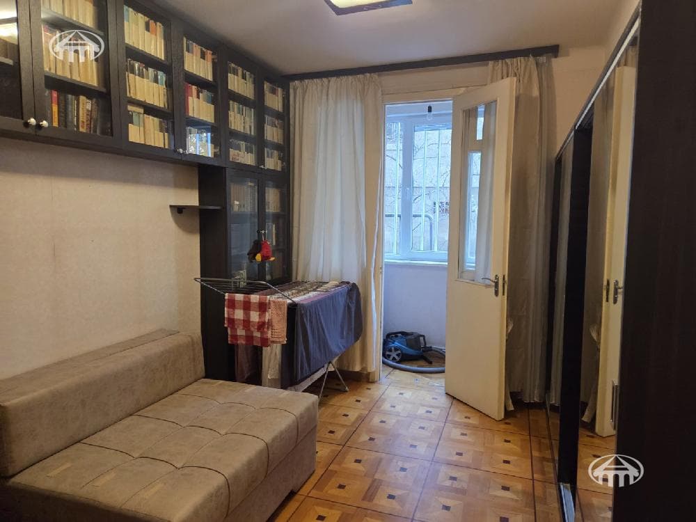 Apartment · 4 rooms · 106 m² · Kentron