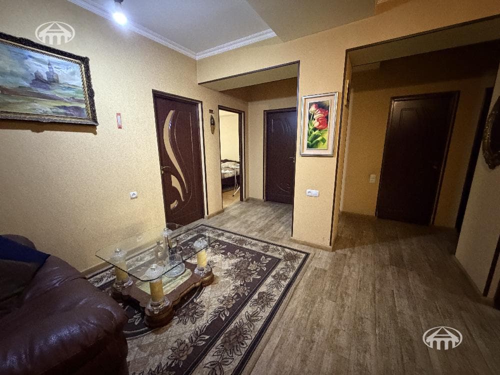 Apartment · 3 rooms · 96 m² · Arabkir