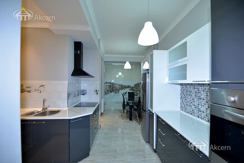 Apartment · 4 rooms · 280 m² · Kentron