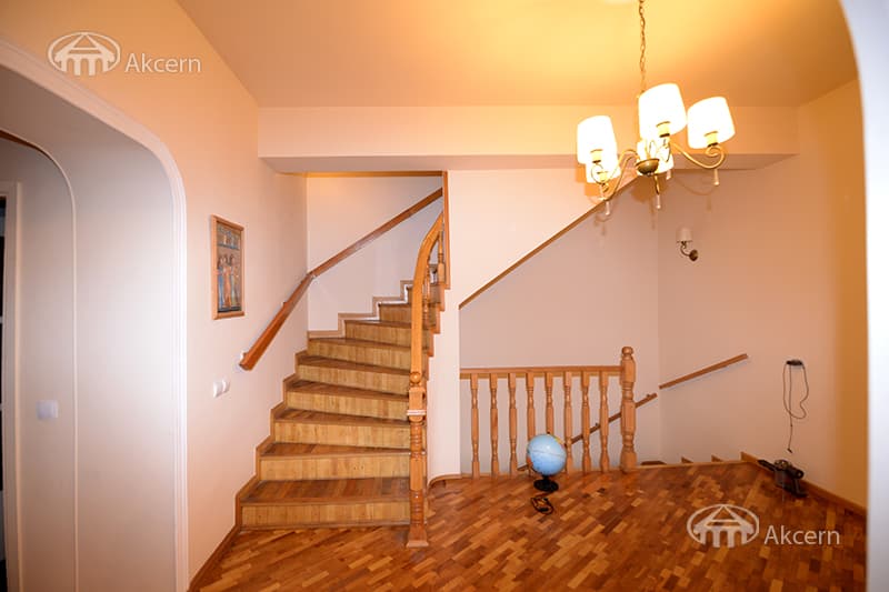House · 5 rooms · 259 m² · Arabkir — photo 20 / 46