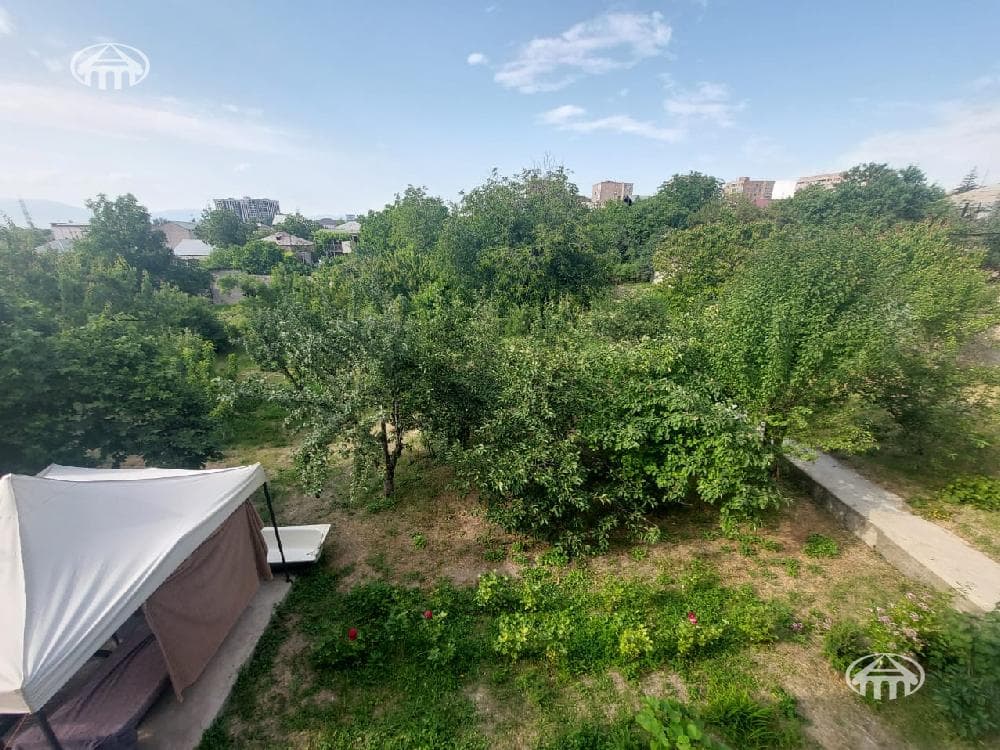 Особняк · 7 комн. · 220 м² · Джрвеж