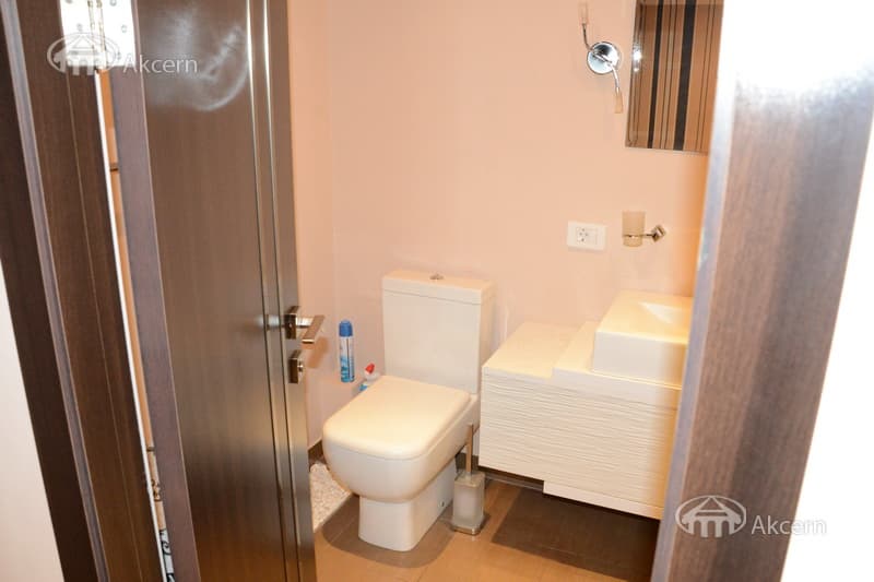 Квартира · 2 комн. · 65 м² · Кентрон