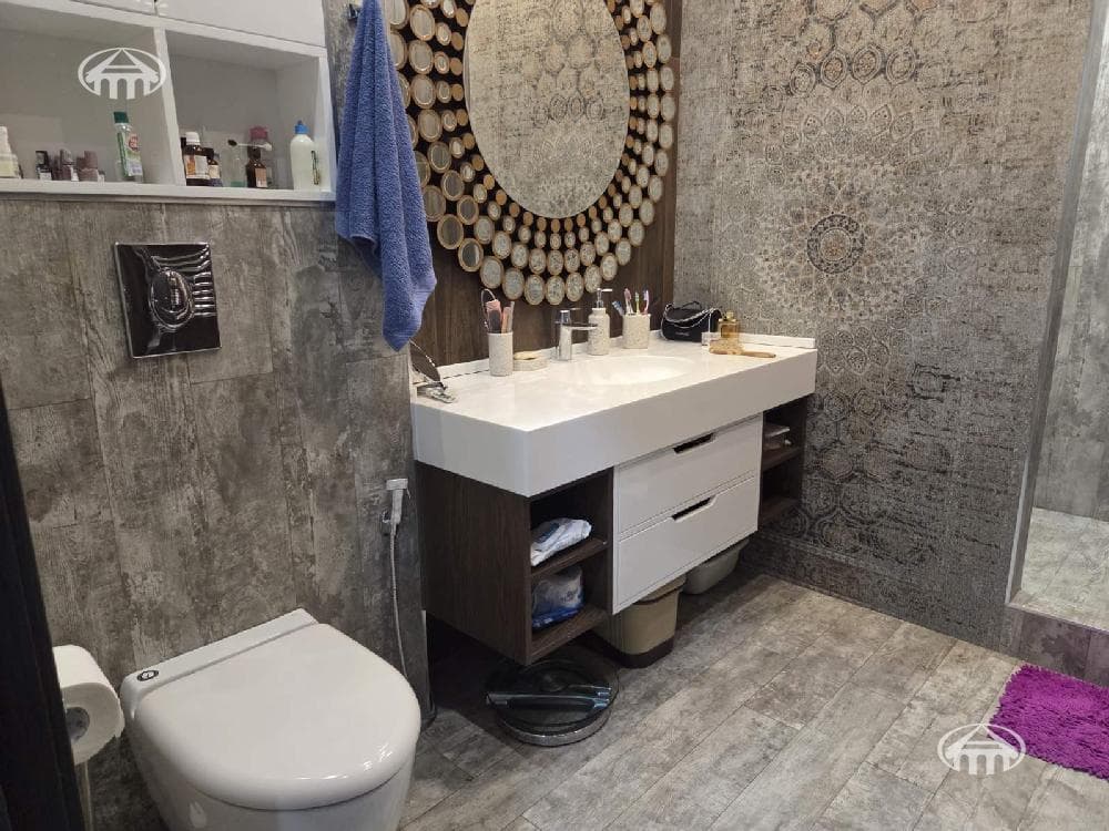 Apartment · 2 rooms · 75 m² · Kentron