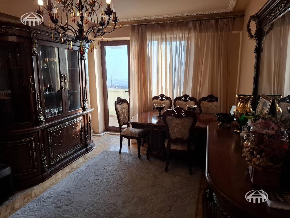Apartment · 4 rooms · 119 m² · Arabkir