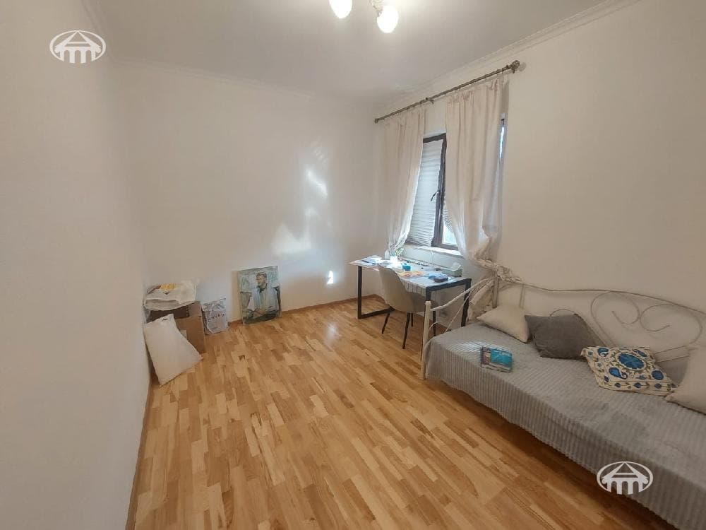 Townhouse · 4 rooms · 121 m² · Nairi