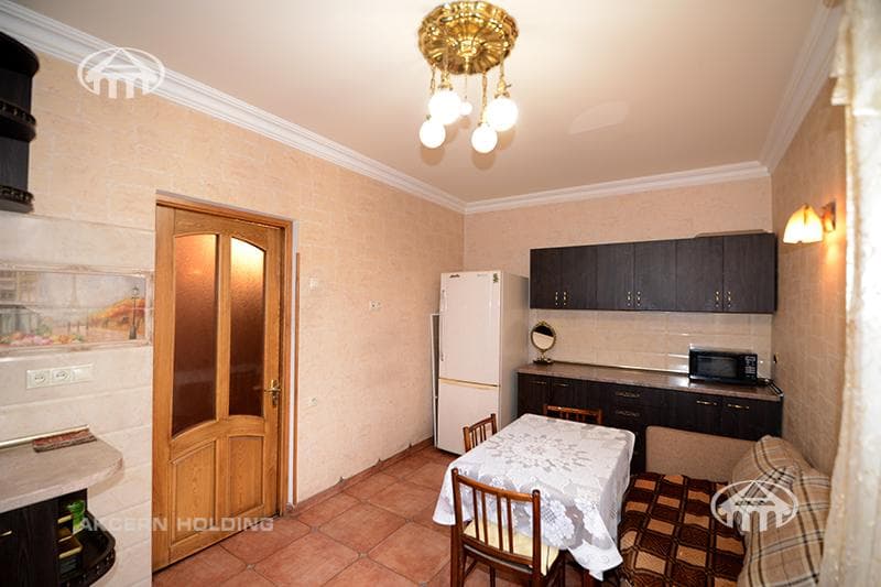Apartment · 3 rooms · 87 m² · Arabkir