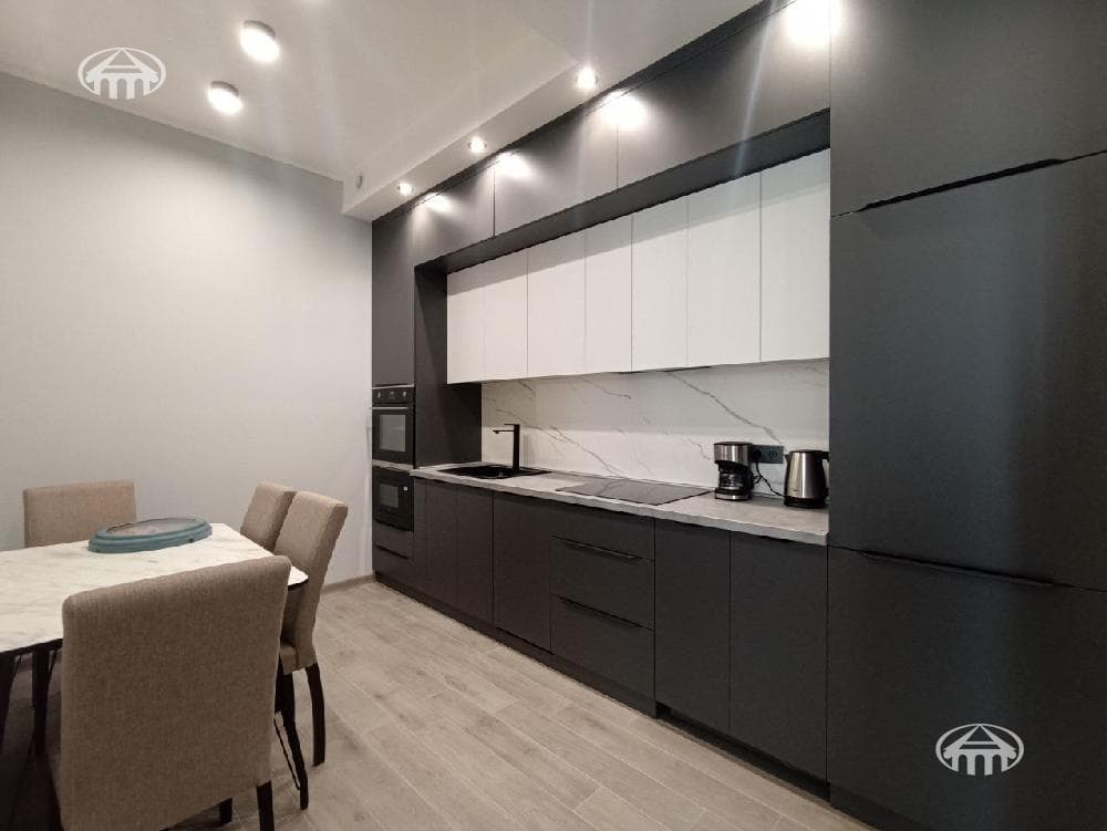 Квартира · 2 комн. · 57 м² · Кентрон