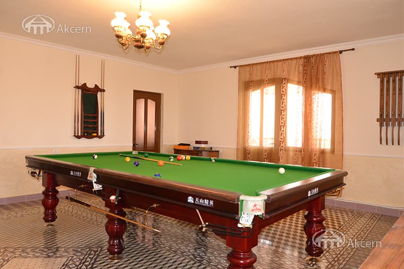 Ресторан · 1 200 м² · Эребуни