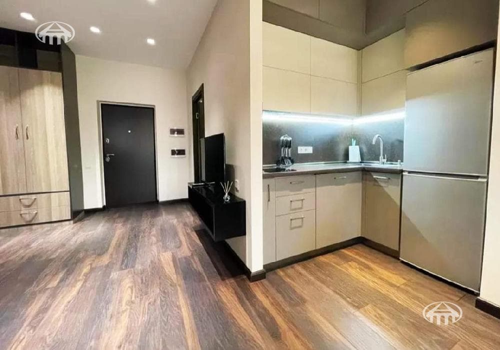Apartment · 2 rooms · 53 m² · Kentron