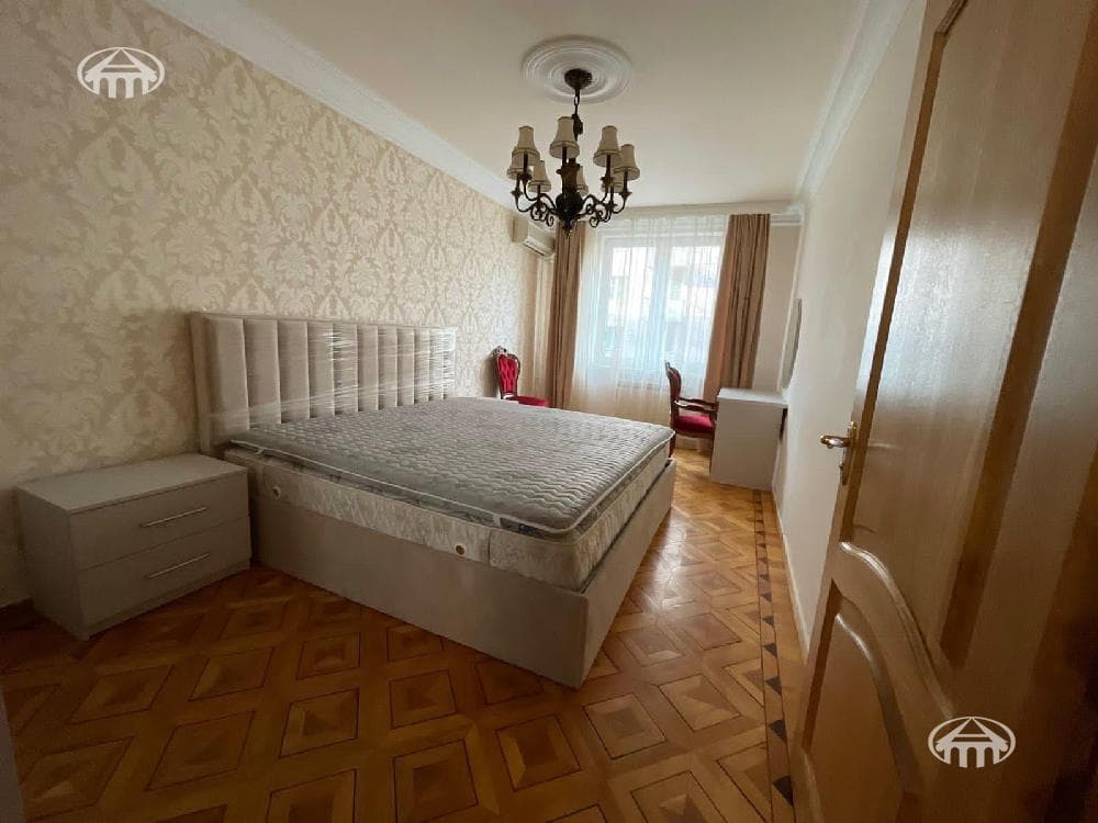 Квартира · 3 комн. · 97 м² · Кентрон