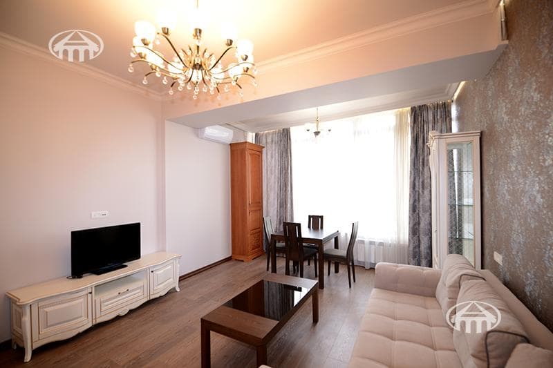 Квартира · 3 комн. · 100 м² · Кентрон
