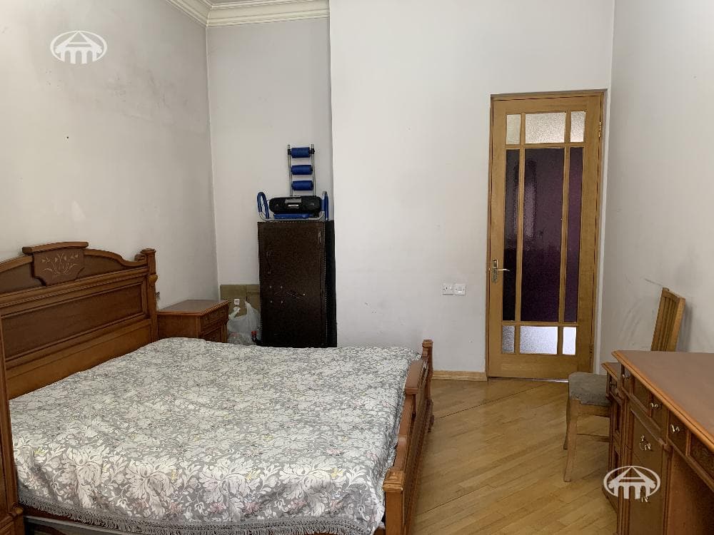 Квартира · 4 комн. · 130 м² · Кентрон
