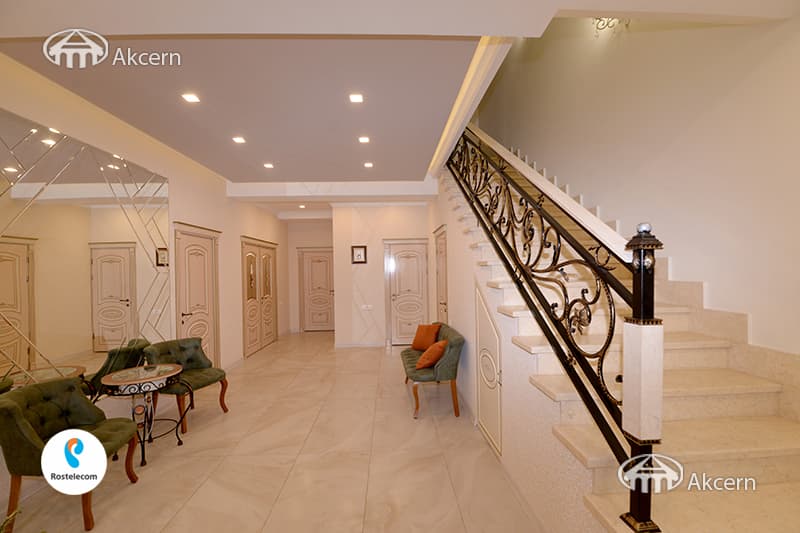 Дом · 5 комн. · 290 м² · Аван