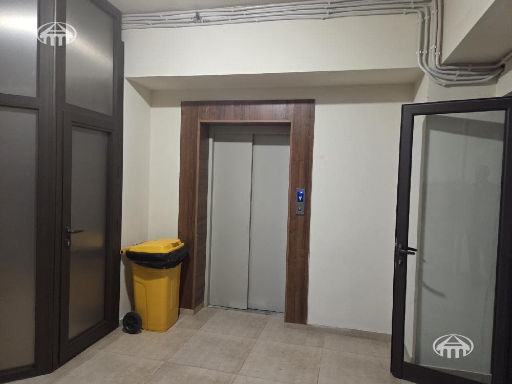 Квартира · 3 комн. · 71 м² · Кентрон