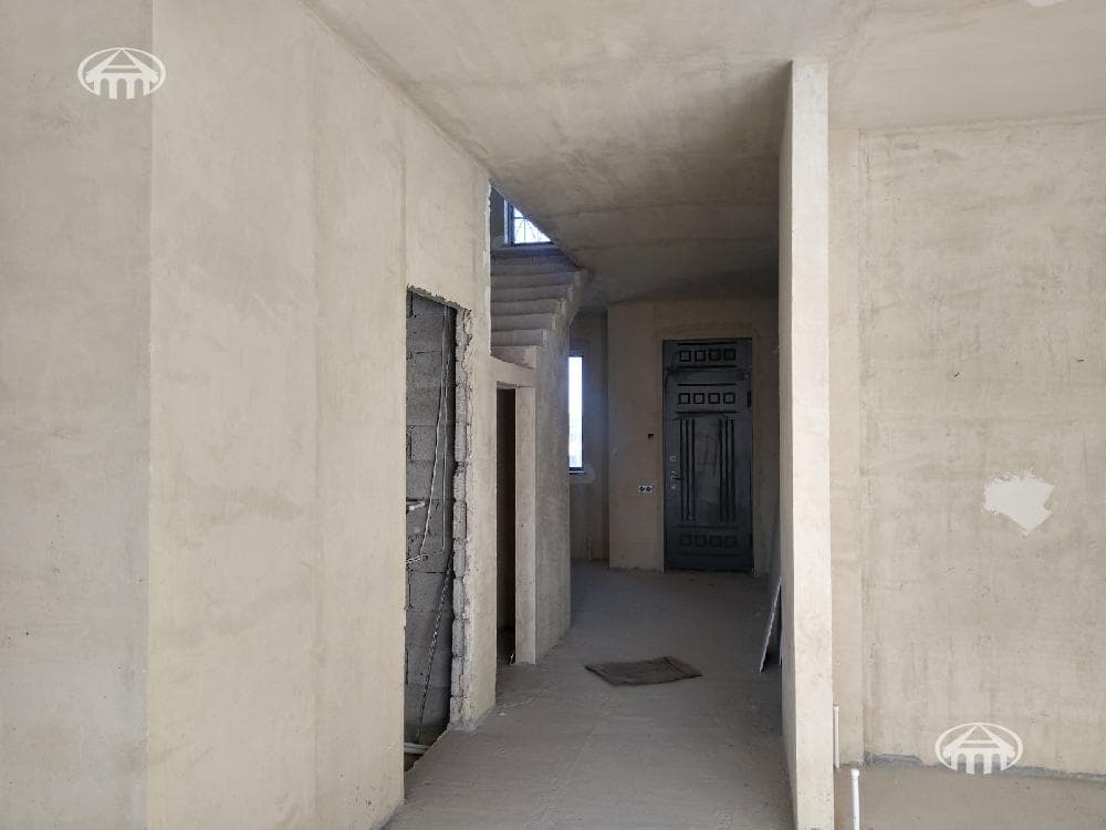 Townhouse · 4 rooms · 231 m² · Davtashen