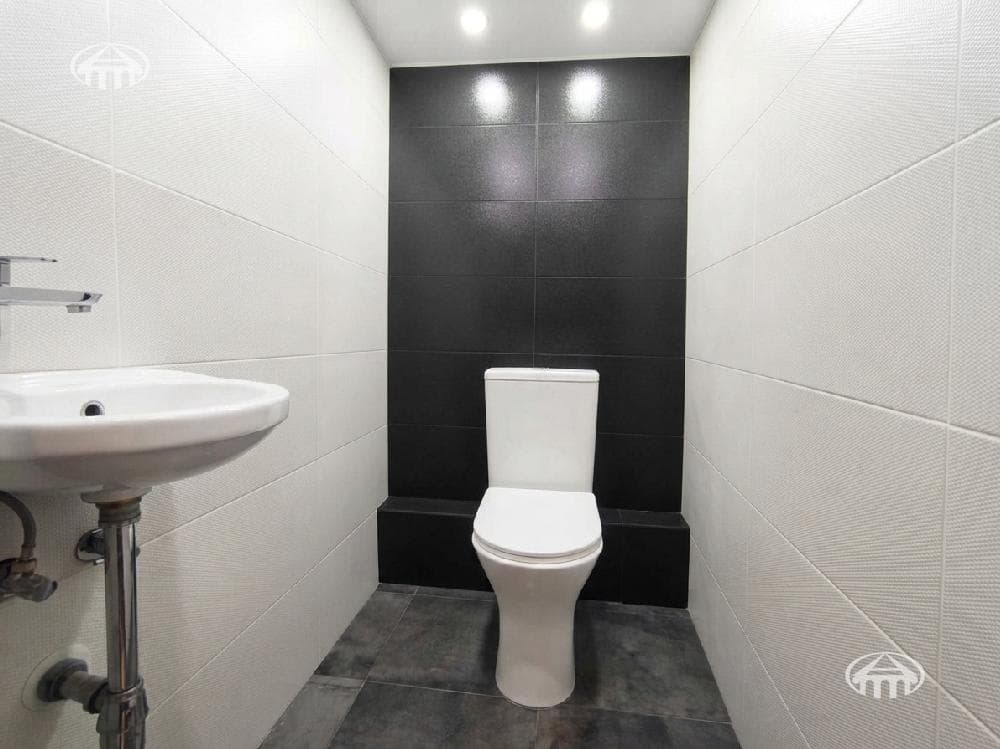 Apartment · 3 rooms · 67 m² · Kentron — photo 10 / 16