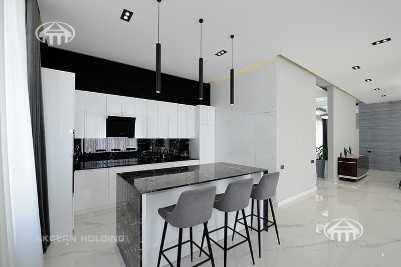 Mansion · 6 rooms · 334 m² · v. Arinj