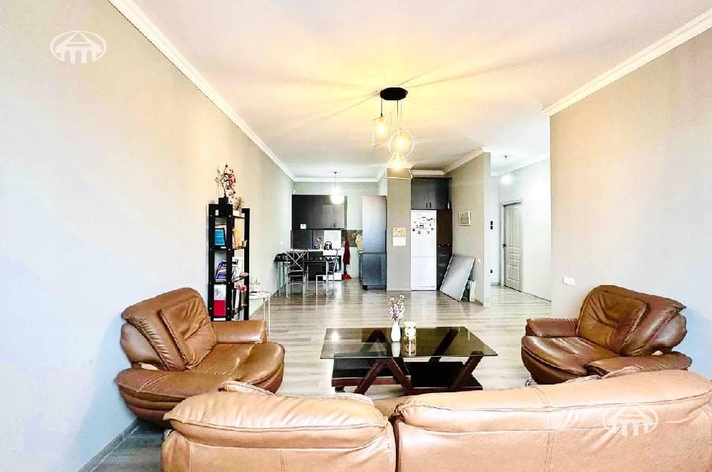 Квартира · 3 комн. · 88 м² · Арабкир