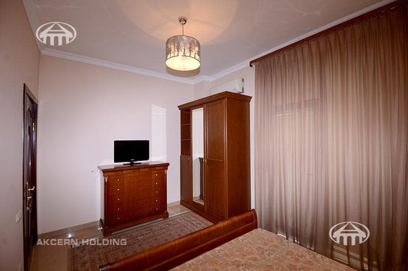 Квартира · 4 комн. · 197 м² · Арабкир