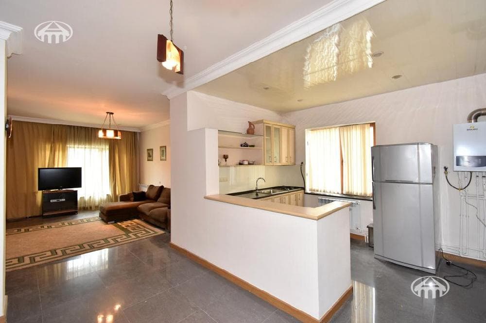 Mansion · 3 rooms · 148 m² · Oshakan