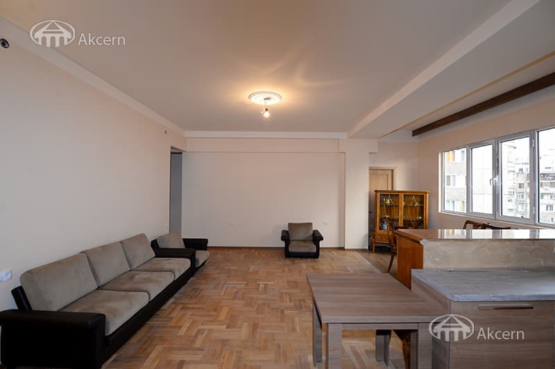 Apartment · 3 rooms · 80 m² · Kentron