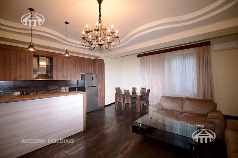 Apartment · 3 rooms · 90 m² · Kentron