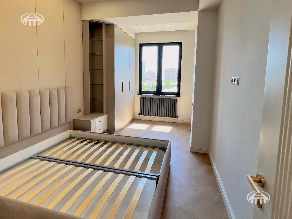 Apartment · 3 rooms · 96 m² · Arabkir