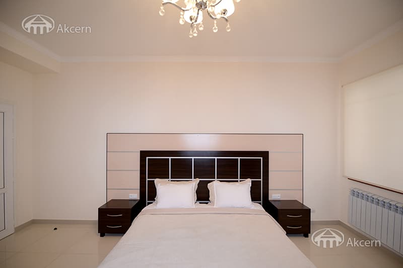 Квартира · 3 комн. · 120 м² · Кентрон