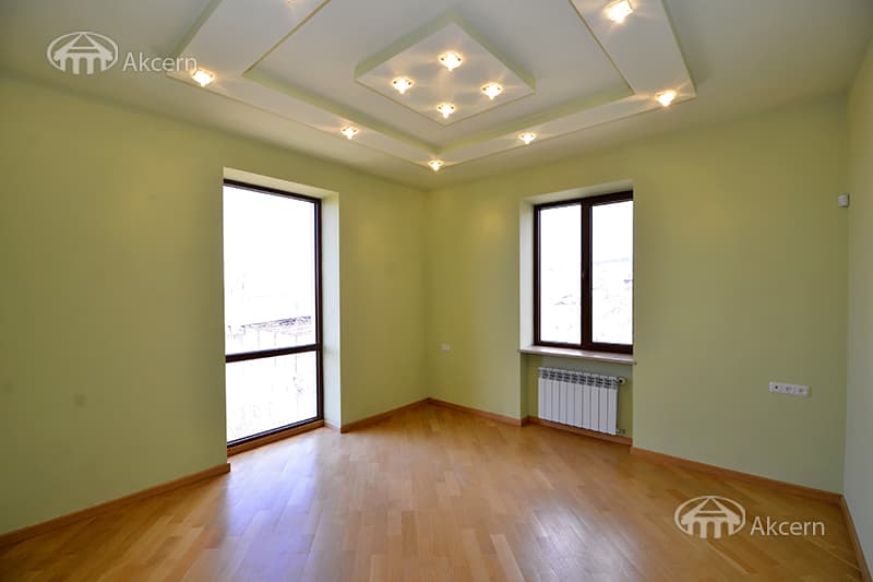 Առանձնատուն · 5 սեն. · 320 մ² · Նորք-Մարաշ